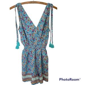 bebop Floral  Short Romper Size Small